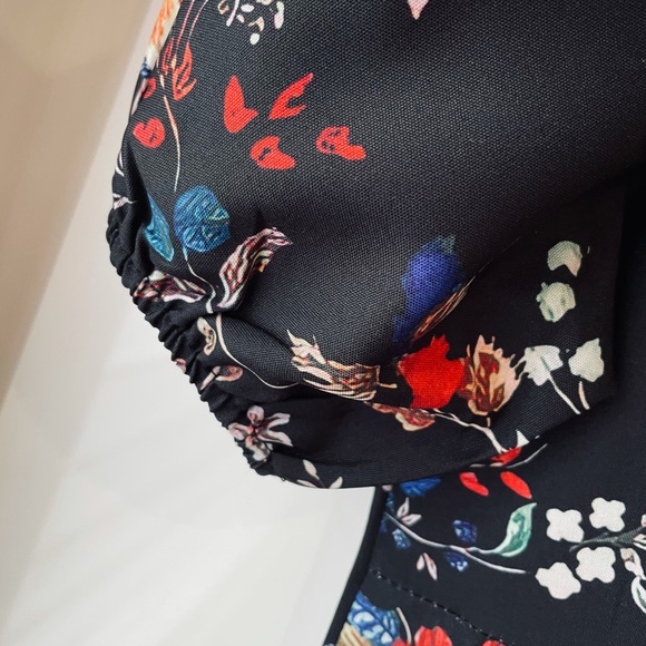 Floral black midi dress with puffed sleeves - Picture 7 of 9